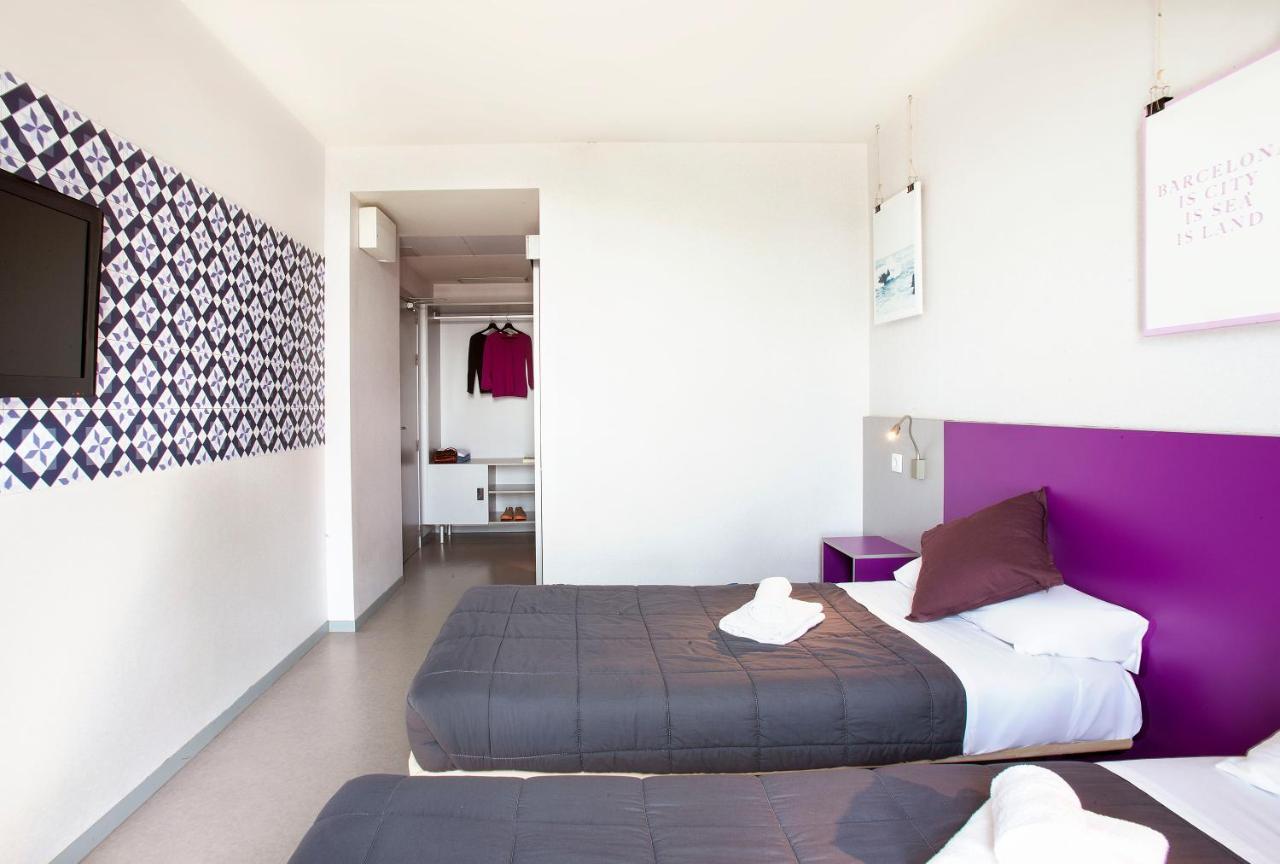 Twentytu Hostel Barcelona Exterior foto